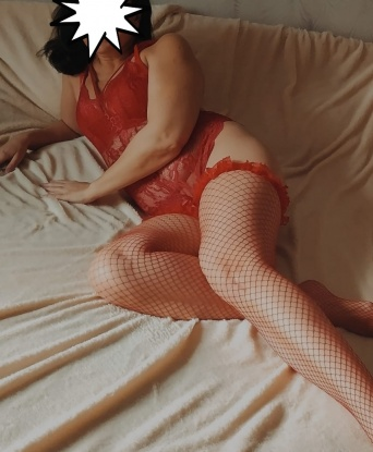 💎 Яркая, страстная и опытная индивидуалка из Москвы. 💋 Мои услуги - настоящий взрыв страсти и эмоций. 👄 От нежных ласк до горячего секса - все в твоих руках. 😉 У меня есть отличный выбор фото, чтобы ты мог полюбоваться моей красотой. 📸 Не веришь? Прочитай отзывы моих довольных клиентов - и они скажут тебе обо всем. 🔥 Живу в Москве, так что можем встретиться у меня или где тебе удобно. 😘 Не звони всем подряд, прямо сейчас напиши мне, и я покажу тебе настоящую страсть. 💋 Ульяна